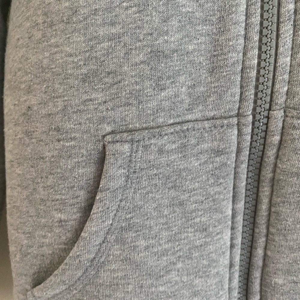 Circo sweater 4T - Picture 2 of 9